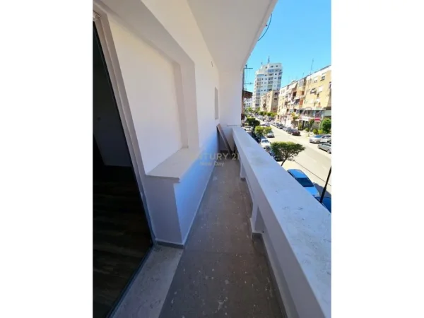 Durres, shitet apartament 2+1 Kati 3, 56 m² 81.000 € (Drejtoria Policis)