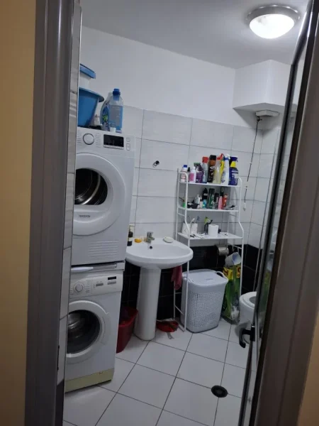 Tirane, shitet apartament 1+1 Kati 2, 70 m² 170.000 € (Rruga elbasanit)