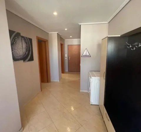 Tirane, shitet apartament 2+1 Kati 4, 98 m² 190.000 € (Ish parku)