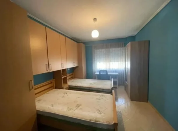Tirane, shitet apartament 2+1 Kati 4, 98 m² 190.000 € (Ish parku)