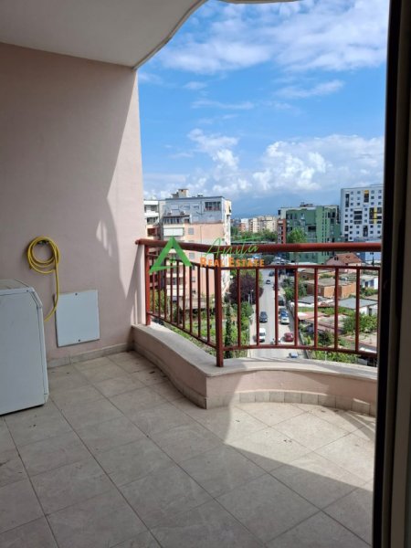 Tirane, jepet me qera apartament 2+1+Ballkon Kati 7, 45 000 Leke,100 m² (Rruga Besim Alla)