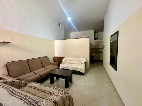 Tirane, shitet apartament 1+1+Aneks Kati 1, 53 m² 95.000 € (rruga e barrikadave)