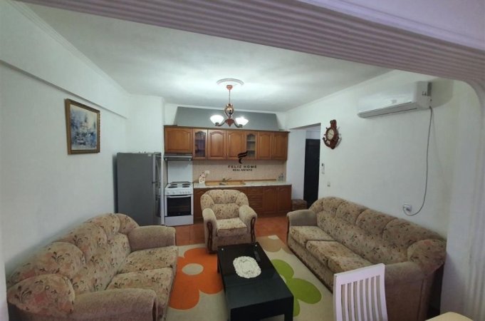 Tirane, jepet me qera apartament 2+1+Ballkon Kati 2, 80 m² 480 € (LAPRAKE)