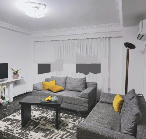 Tirane, jepet me qera apartament 1+1+Aneks+Ballkon Kati 2, 78 m² 500 € (sheshi willson)