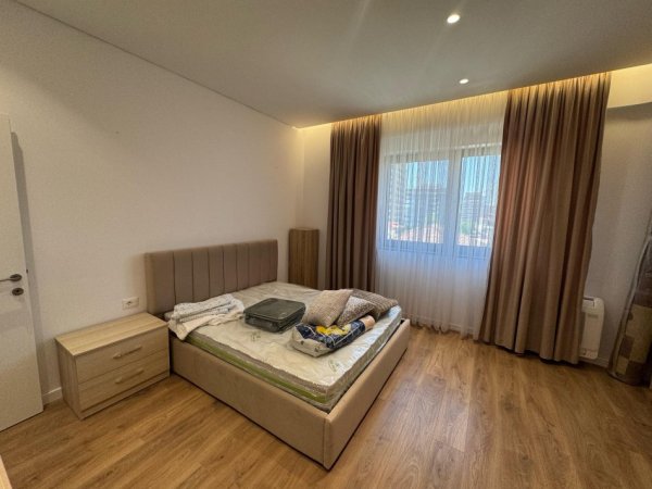 Tirane, jepet me qera apartament 1+1 , 70 m² 600 € (Beniamin kruta)