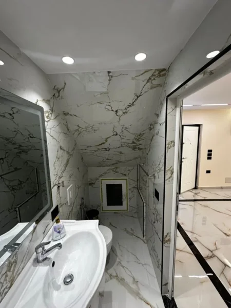 Shqiperi, jepet me qera ambjent biznesi Kati 1, 80 m² 1.000 € (RRUGA E ELBASANIT)