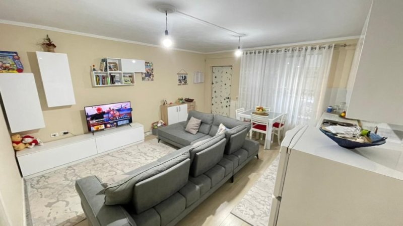 Tirane, jepet me qera 1+1 Kati 1, (Rruga Jordan Misja)