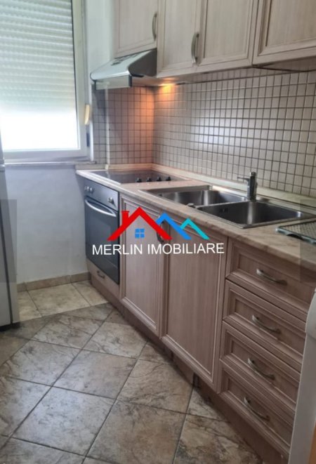 Tirane, jepet me qera apartament 2+1+Ballkon Kati 5, 106 m² 680 € (RRUGA E KOSOVAREVE)