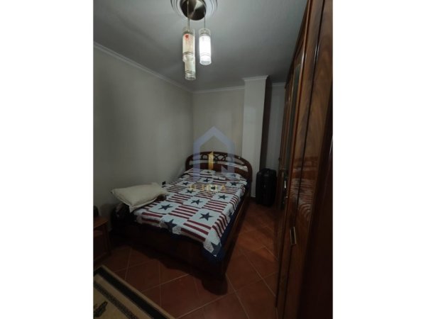 Tirane, shes apartament 3+1+Ballkon Kati 2, 100 m² 170.000 € (5 Maj)