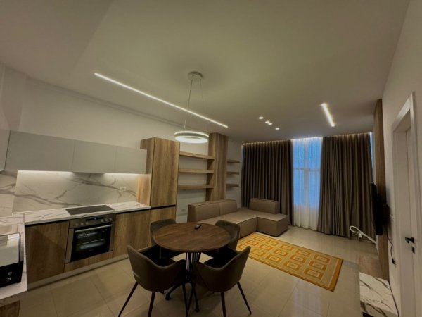 Tirane, jepet me qera apartament 1+1 Kati 2, 60 m² 500 € (Rruga Ferit Xhajko)