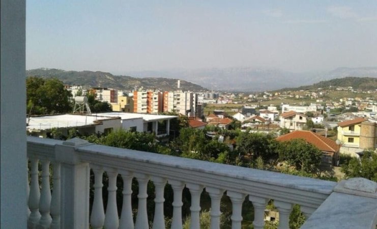 Tirane, shitet Vile 3 Katshe Kati 3, 600 m² 550.000 € (VORE)