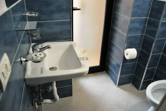 Tirane, jepet me qera garsonier Kati 2, 35 m² 400 €