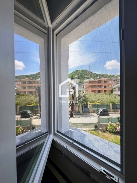 SHITET: APARTAMENT 1+1/PERBALLE SPITALIT AMERIKAN 3