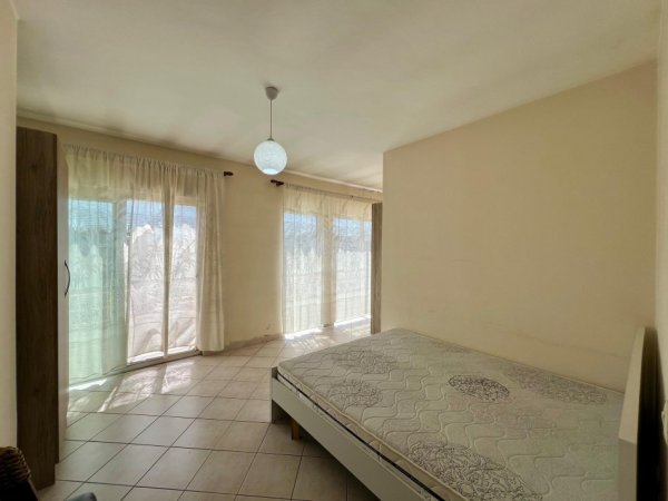 Tirane, jepet me qera apartament 2+1+Aneks+Ballkon Kati 8, 110 m² 600 € (Laprake)