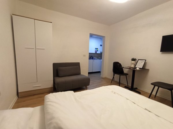 Tirane, jepet me qera apartament 1+1 Kati 0, 60 m² 350 € (JEPET ME QERA APARTAMENT 1+1 NË RRUGËN MUHAMET GJOLLESHA NE 21 DHJETOR.)