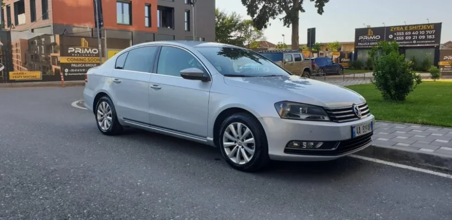 Tirane, shes makine Volkwagen passat Nafte, manuale 223.000 km 6.300 €