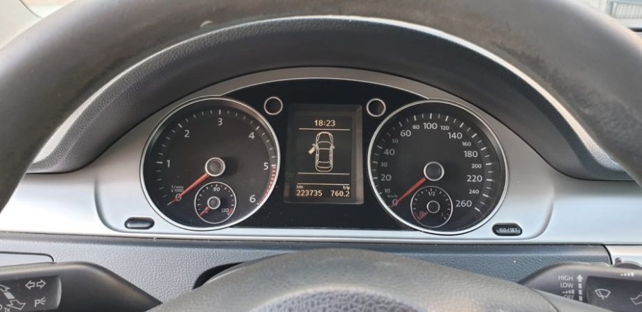 Tirane, shes makine Volkwagen passat Nafte, manuale 223.000 km 6.300 €