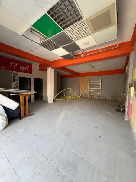 Tirane, jepet me qera ambjent biznesi Kati 0, 230 m² 1.800 € (RRUGA TEODOR KEKO)