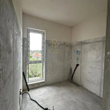 Tirane, shitet Vile 2+1+Ballkon Kati 2, 280 m² 580.000 € (Farke)