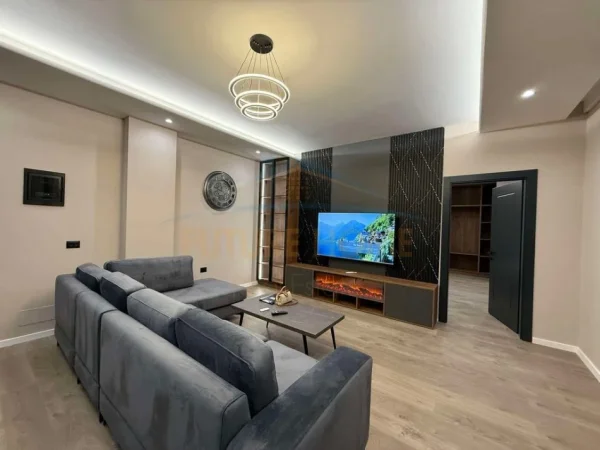 Tirane, shitet apartament 1+1+Ballkon Kati 0, 57 m² 140.000 € (Liqeni i Thate)