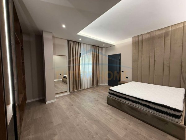 Tirane, shitet apartament 1+1+Ballkon Kati 0, 57 m² 140.000 € (Liqeni i Thate)