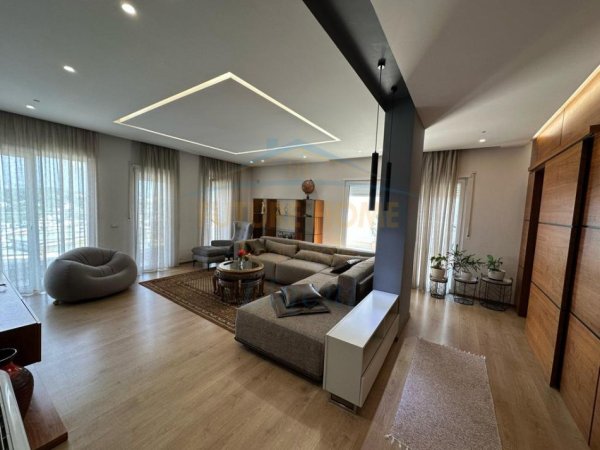Tirane, shitet apartament 3+1 Kati 6, 210 m² 365.000 € (LIQENI I THATE)
