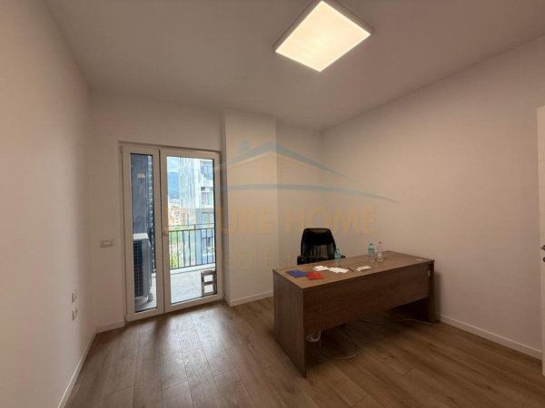 Tirane, jepet me qera apartament Kati 6, 88 m² 500 € (5 maj)