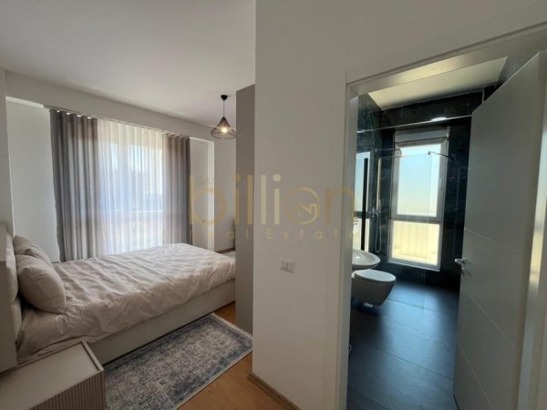 jepet me qera 2+1+Ballkon , 100 m² Fusha Aviacionit.700 €/muaj
