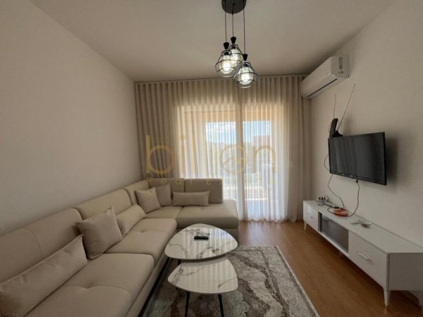 jepet me qera 2+1+Ballkon , 100 m² Fusha Aviacionit.700 €/muaj
