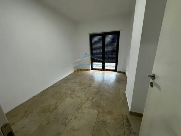Tirane, jepet me qera apartament Kati 6, 131 m² 1.300 € (DRITAN HOXHA -RING CENTER)