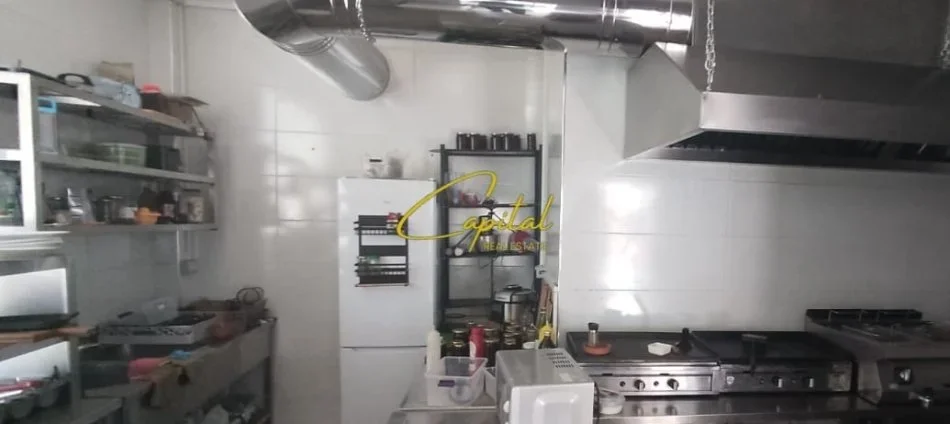 Tirane, jepet me qera ambjent biznesi Kati 0, 150 m² 2500 € (MYSLYM SHYRI)