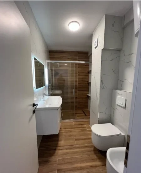 Tirane, shitet apartament 2+1 Kati 7, 85 m² 130.000 € (Astir)