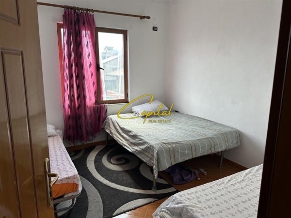 Tirane, jepet me qera apartament 3+1 Kati 3, 120 m² 350 € (BABRRU)