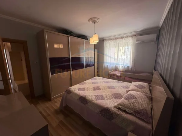 Tirane, shitet apartament 2+1 Kati 3, 59 m² 135.000 € (Pallati me Shigjeta)