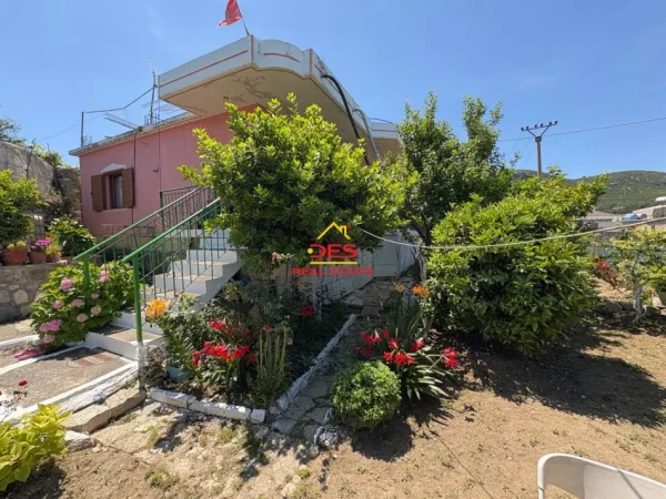 Vlore, shitet shtepi 2+1+Ballkon Kati 1, 71 m² 195.000 € (Kaninë)