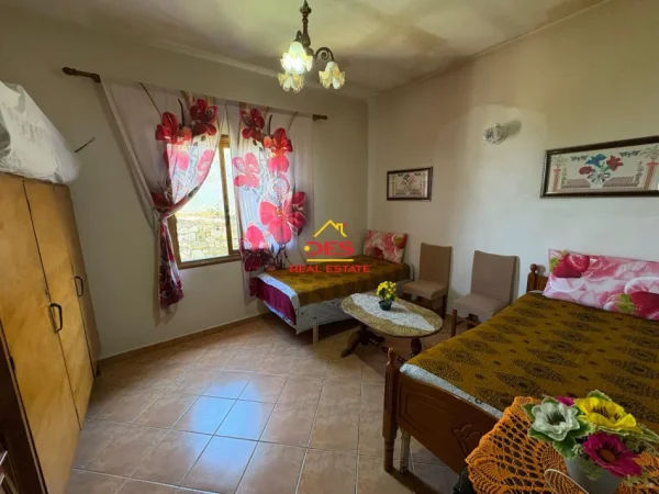 Vlore, shitet shtepi 2+1+Ballkon Kati 1, 71 m² 195.000 € (Kaninë)