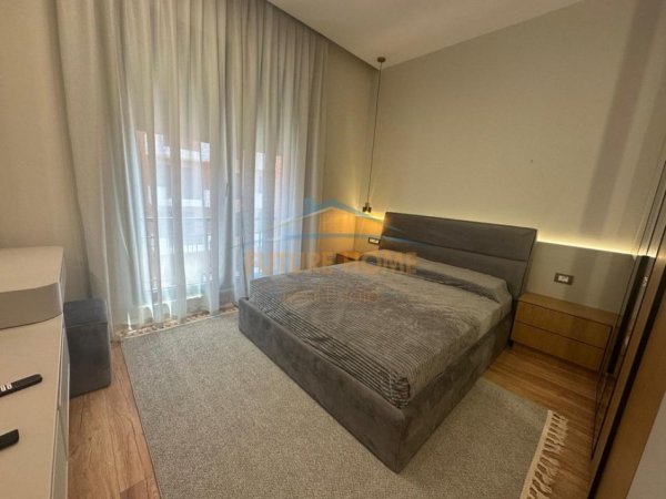 Tirane, jepet me qera apartament 1+1+Ballkon Kati 6, 75 m² 1.000 € (Rruga e Kavajes)