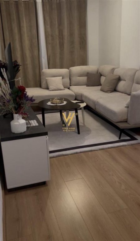 Tirane, shitet apartament 1+1+Ballkon Kati 8, 72 m² 135.000 € (ASTIR)
