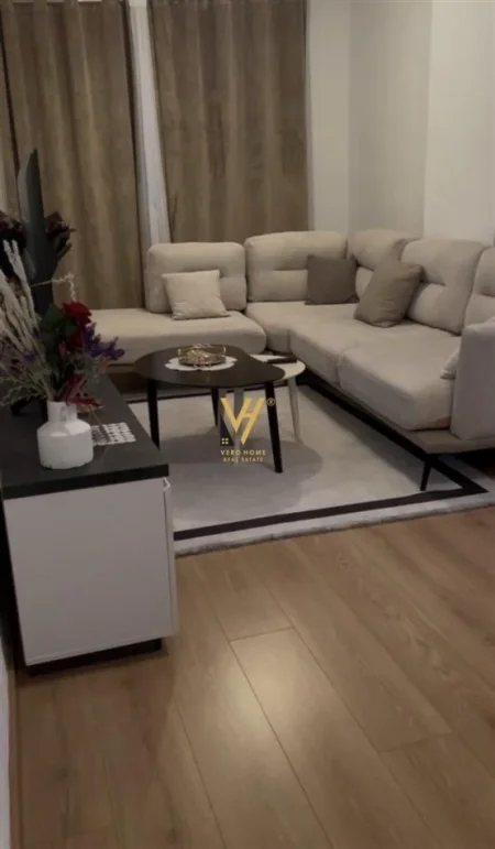 Tirane, shitet apartament 1+1+Ballkon Kati 8, 72 m² 135.000 € (ASTIR)