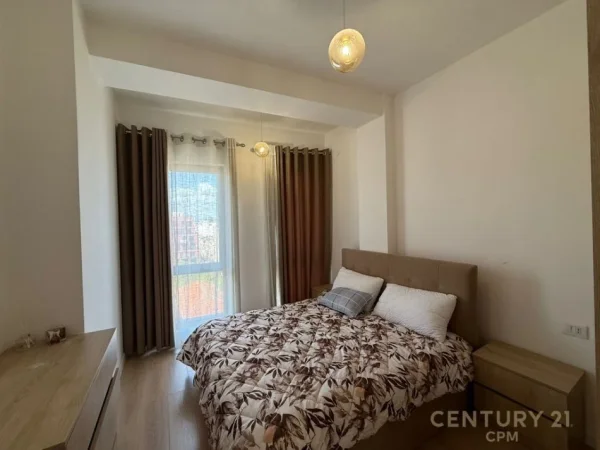 Tirane, jepet me qera apartament 1+1+Ballkon Kati 6, 65 m² 600 € (smart115194)