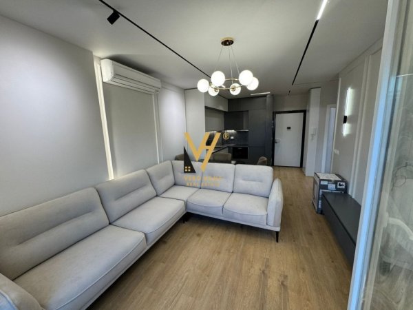 Tirane, shitet apartament 1+1+Ballkon Kati 4, 75 m² 160.000 € (YZBERISHT)