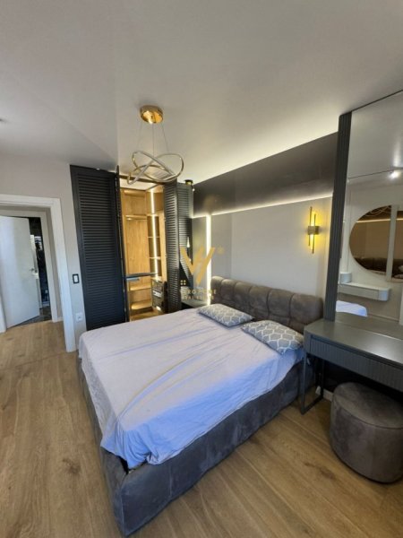 Tirane, shitet apartament 1+1+Ballkon Kati 4, 75 m² 160.000 € (YZBERISHT)
