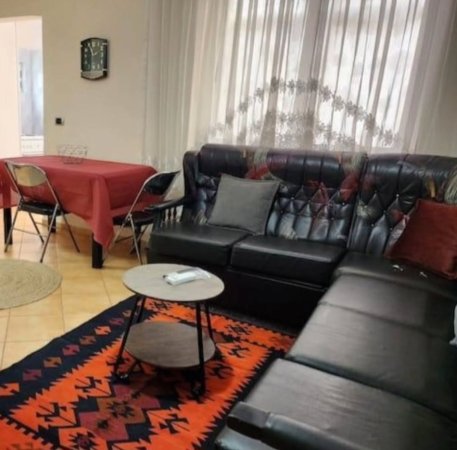 Tirane, jepet me qera 1+1+Aneks+Ballkon Kati 2, 61 m² 500 € (Rruga 4 Dëshmorët ( Pranë Kompleksit Halili ))