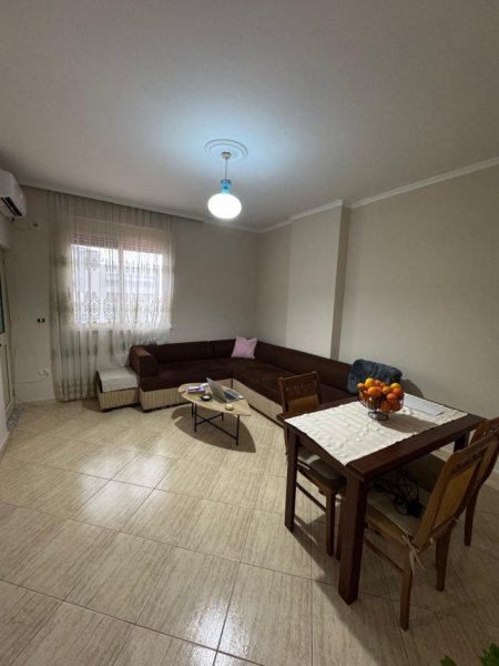 Durres, jepet me qera apartament 2+1+Aneks+Ballkon Kati 4, 100 m² 400 € (Qender, Durres)