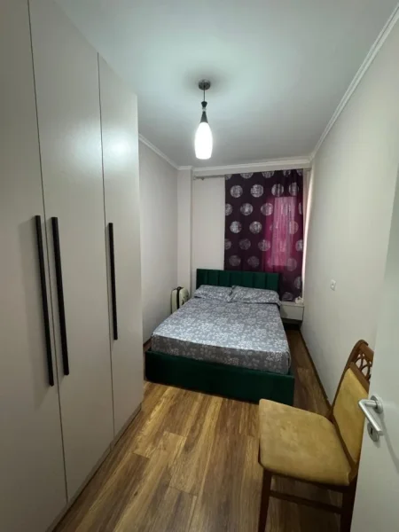 Durres, jepet me qera apartament 2+1+Aneks+Ballkon Kati 4, 100 m² 400 € (Qender, Durres)