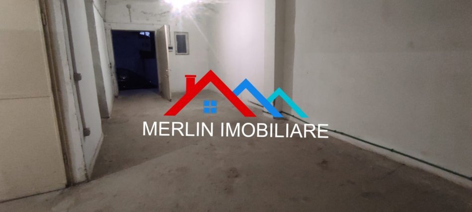jepet ambjent biznesi me qera,Kati o,315m2,2000 Euro(SIRI KODRA)