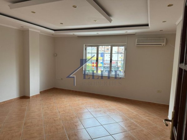 Tirane, jepet me qera zyre Kati 4, 178 m² 1.800 € (Sheshi Willson)