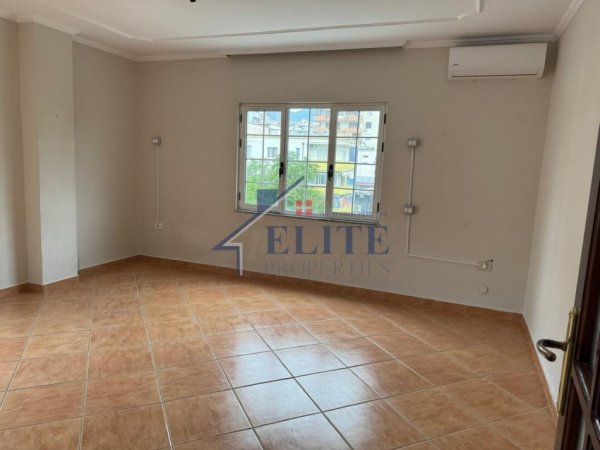 Tirane, jepet me qera zyre Kati 4, 178 m² 1.800 € (Sheshi Willson)