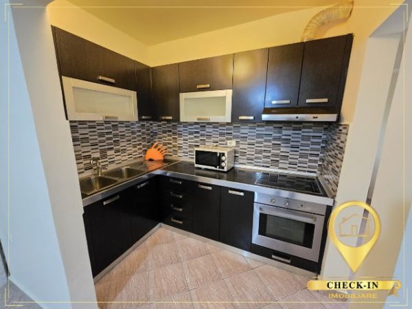 Tirane, jepet me qera apartament 1+1+Aneks Kati 3, 53 m² 400 € (Spitali Pediatrise)