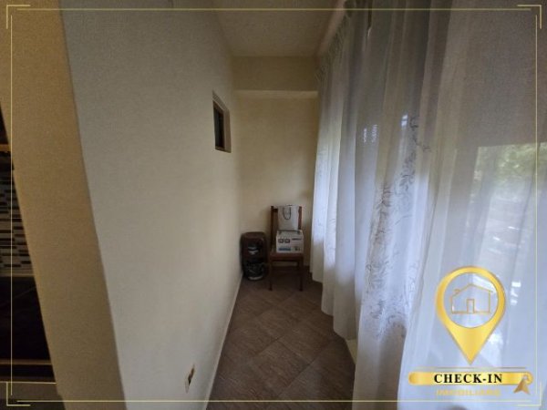 Tirane, jepet me qera apartament 1+1+Aneks Kati 3, 53 m² 400 € (Spitali Pediatrise)